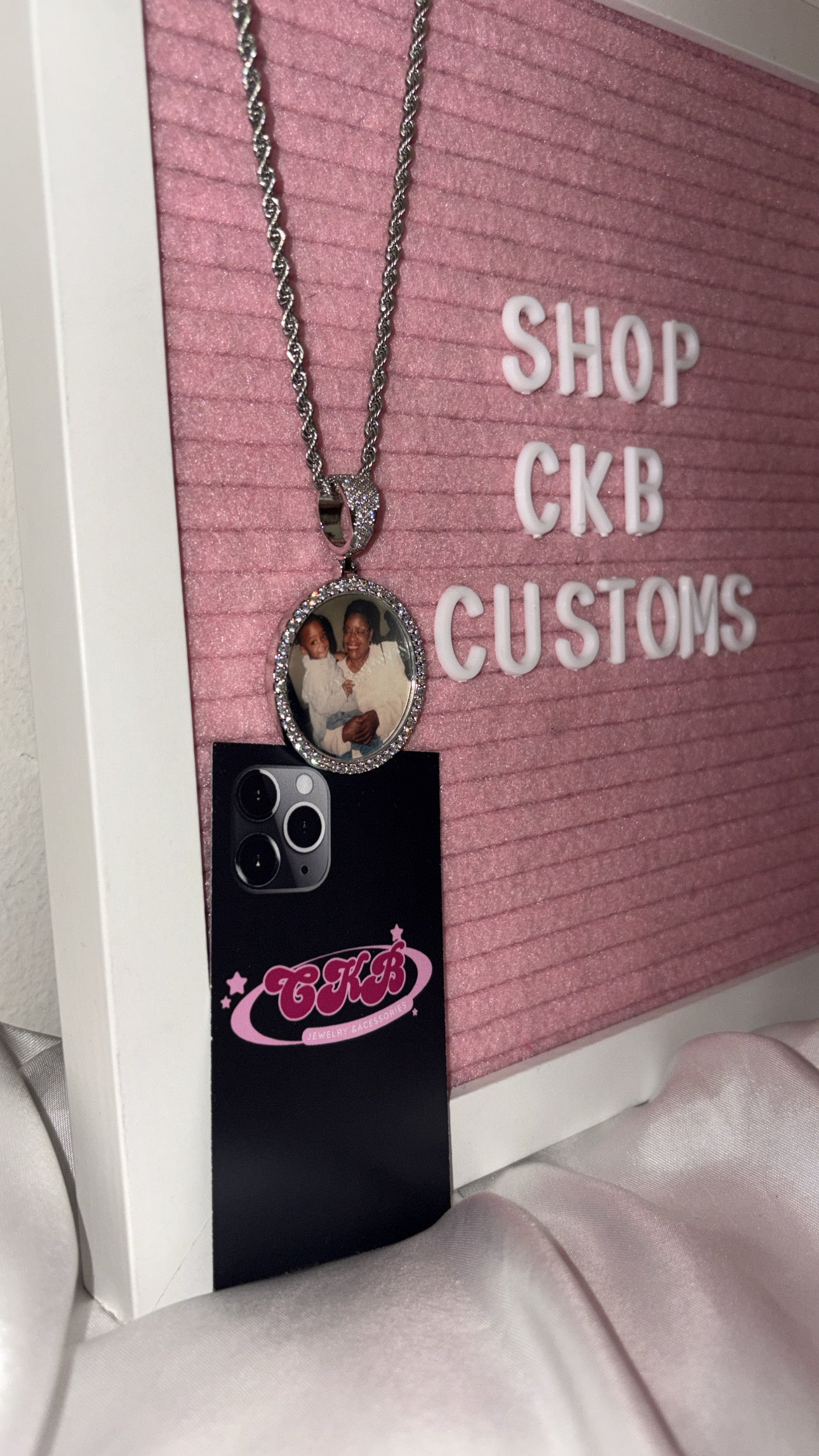 GG Photo Pendant