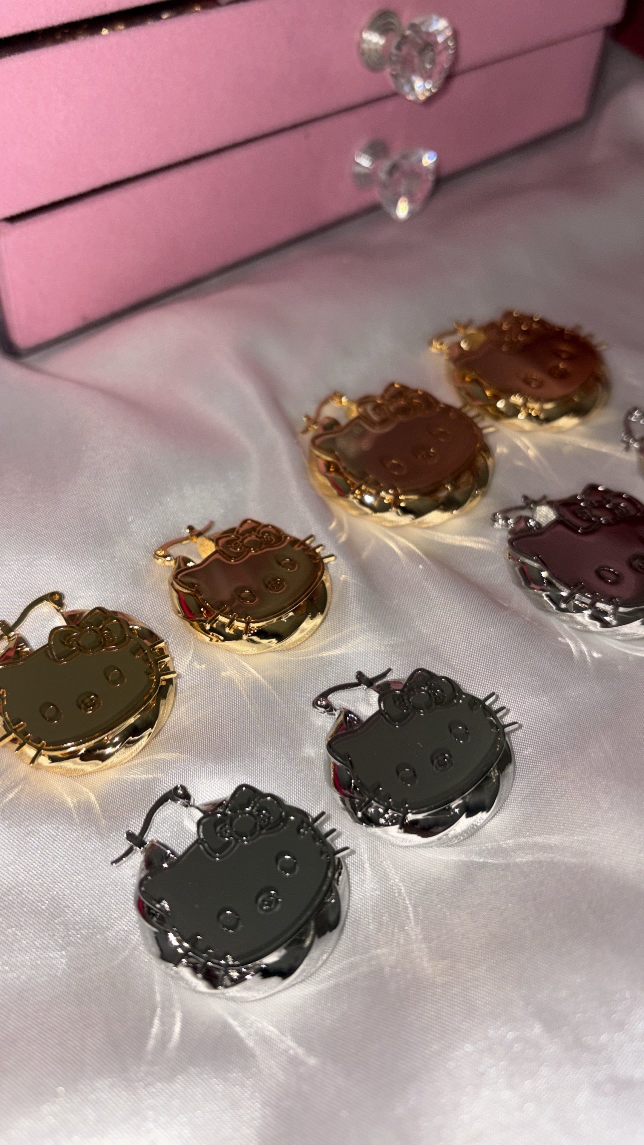 Hello Kitty Hoops
